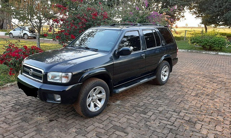 Nissan Pathfinder ...