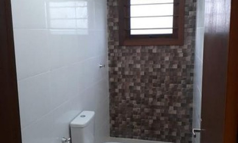 Linda Casa Próxima A...