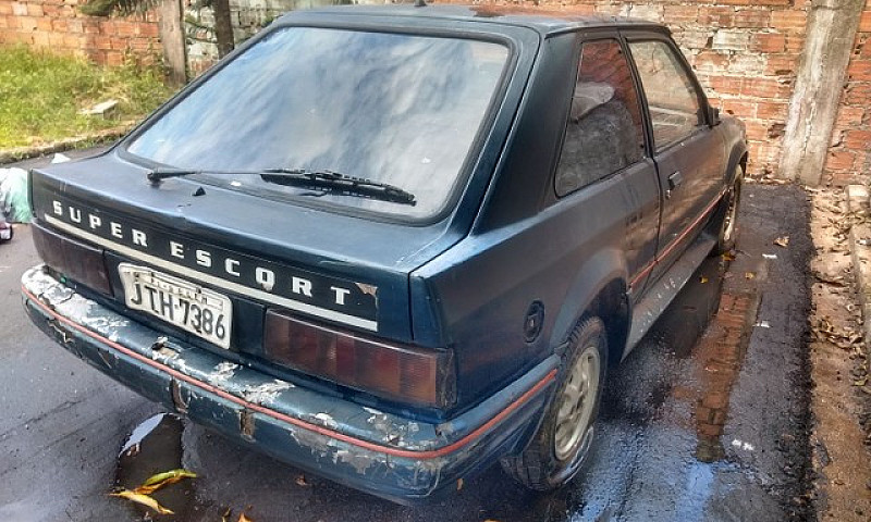 Ford Escort 1988...