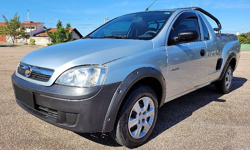 Chevrolet Montana Co...