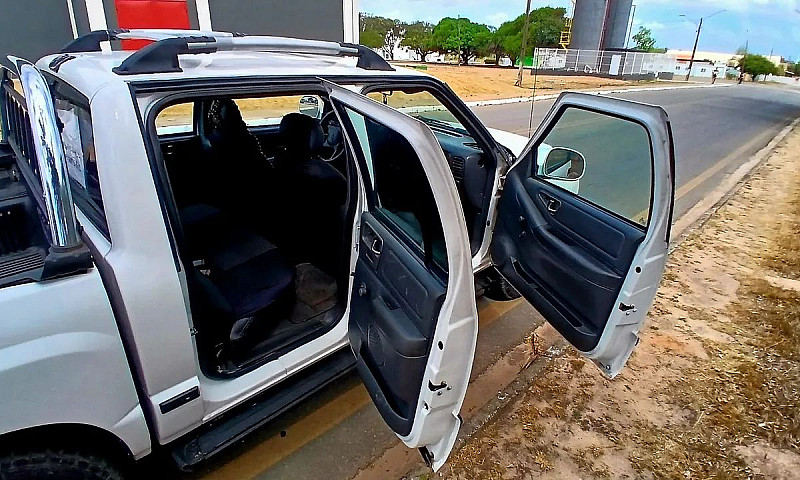 Chevrolet S10 Pick-U...