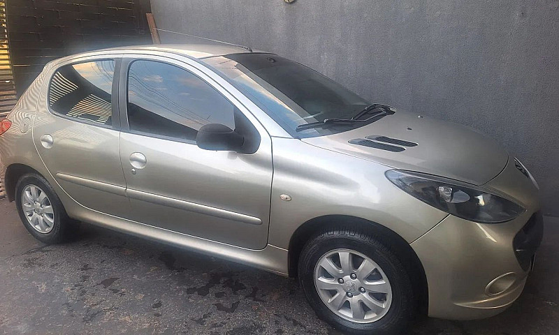 Peugeot 207 Xr 1.4 F...