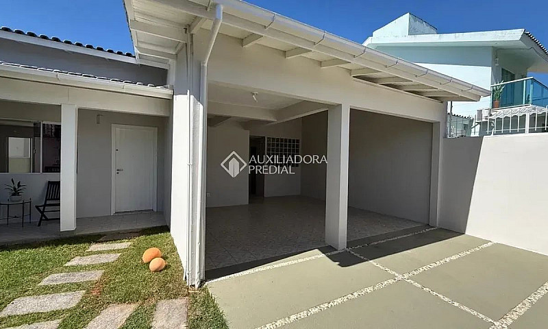 Casa Térrea Com 253M...