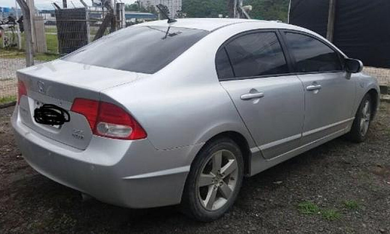 Honda Civic Sedan 1....