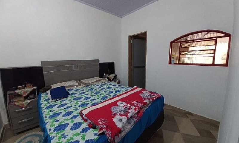 Ótima Casa 3 Quartos...