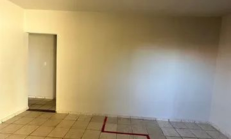 Casa Para Fins Comer...