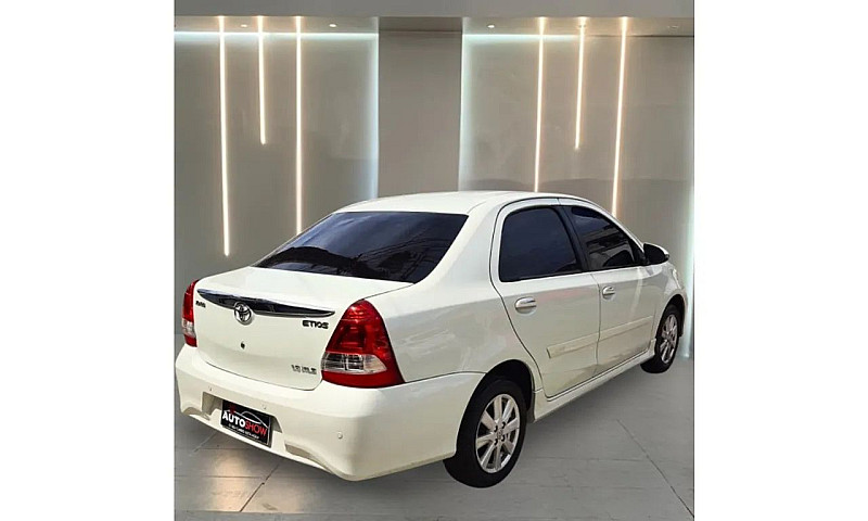 Toyota Etios Xls Sed...