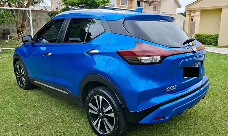 Nissan Kicks Exclusi...