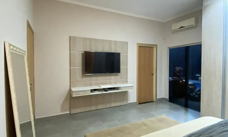 Linda Casa No Reside...