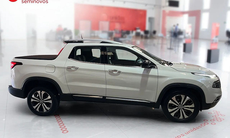 Fiat Toro Volcano 2....