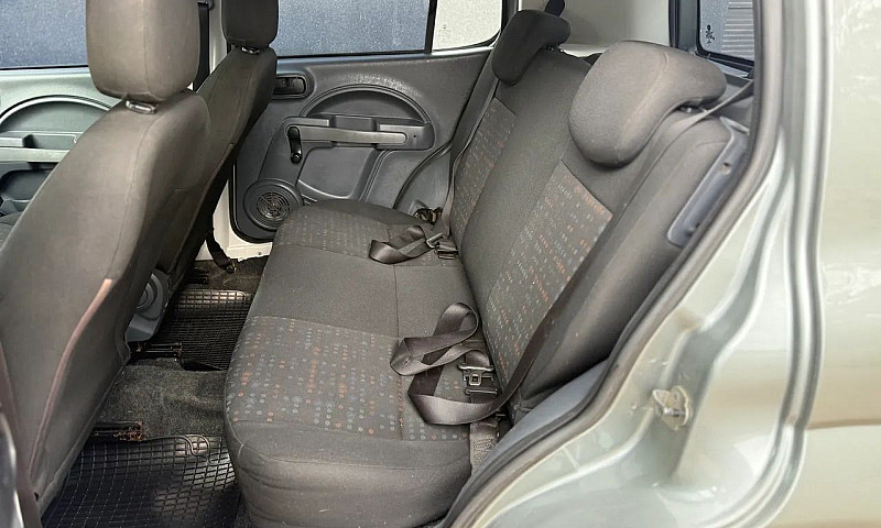 Fiat Uno Vivace Cele...