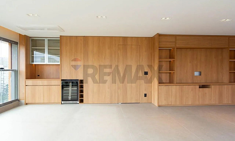 Apartamento De Alto ...