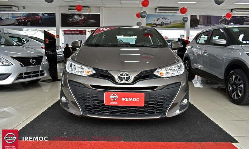 Toyota Yaris Hatch L...