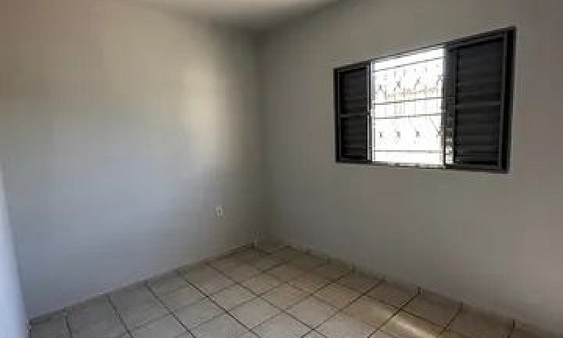 Casa Para Fins Comer...