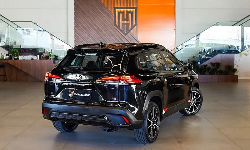 Toyota Corolla Cross...