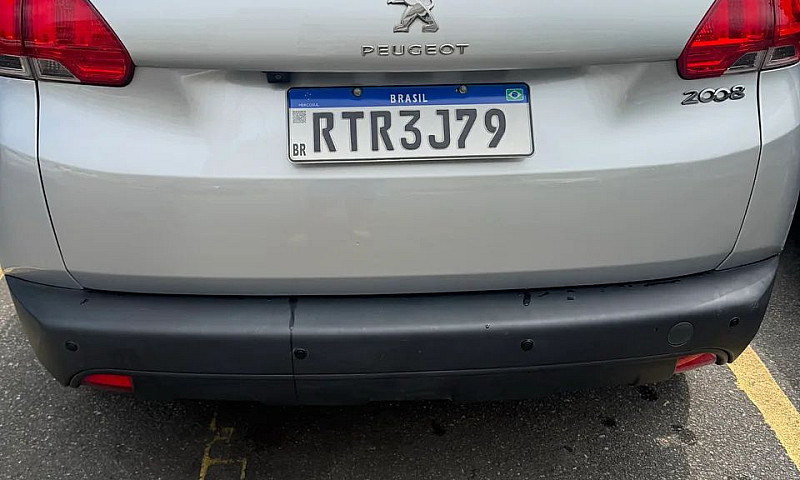 Peugeot 208 Active 1...