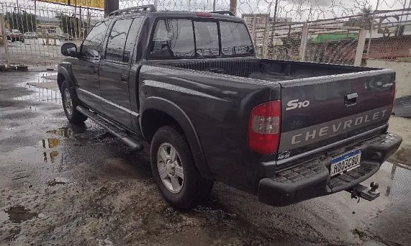 Chevrolet S10 P-Up A...