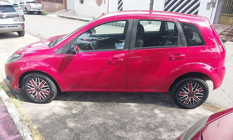 Ford Fiesta 1.0 8V F...