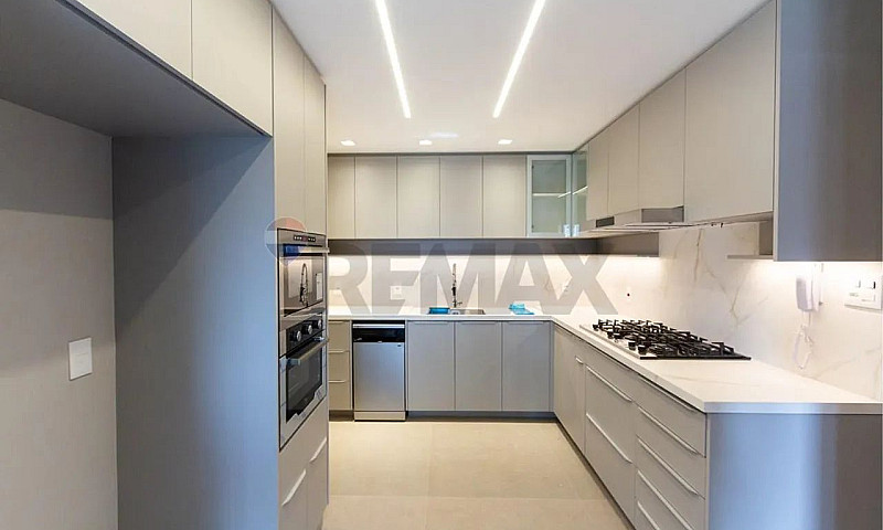 Apartamento De Alto ...