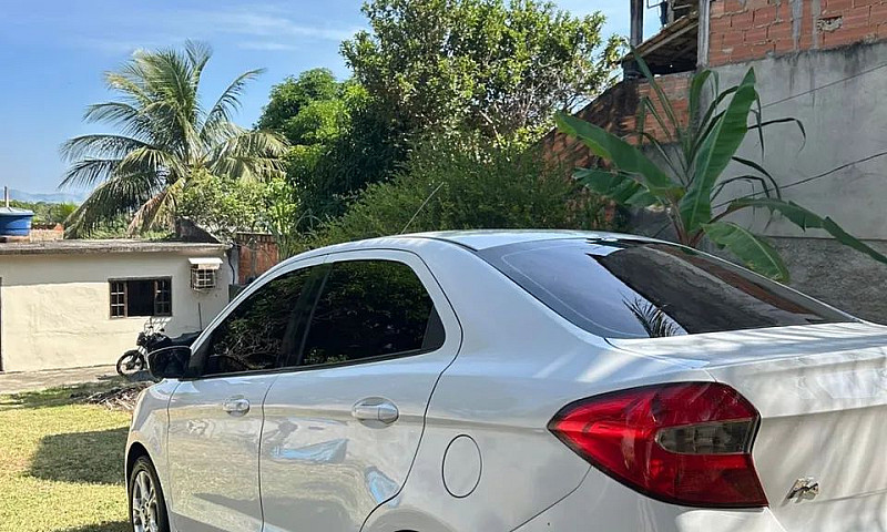Ford Ka+ Sedan 1.5 S...