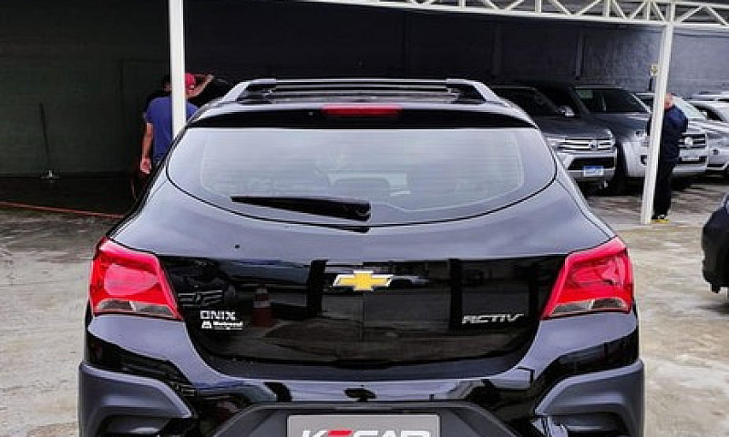Chevrolet Onix 1.4 A...