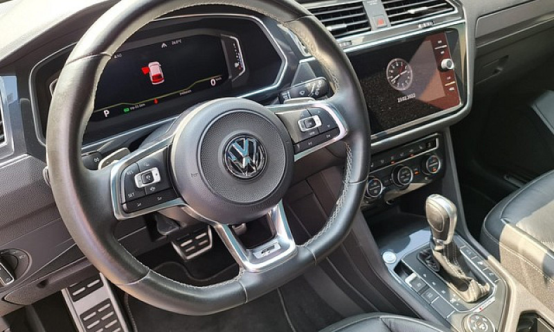 Tiguan Allspace R-Li...