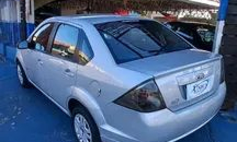 Fiesta Sedan 1.6 Ano...