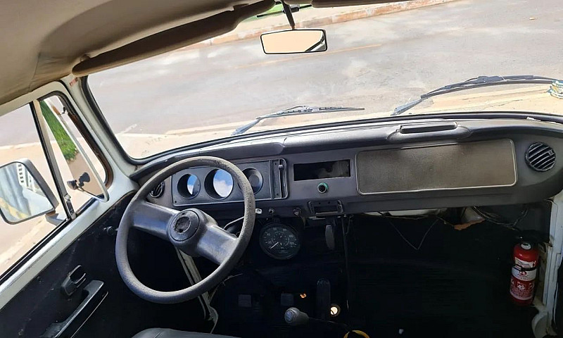 Volkswagen Kombi Sta...