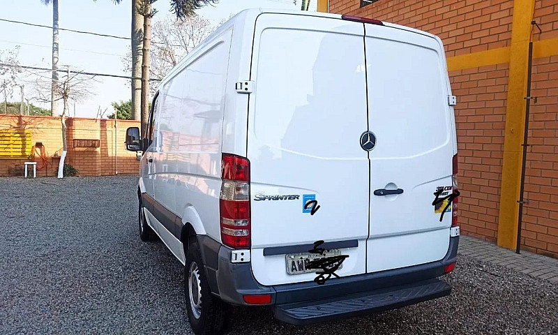 Mercedes-Benz Sprint...