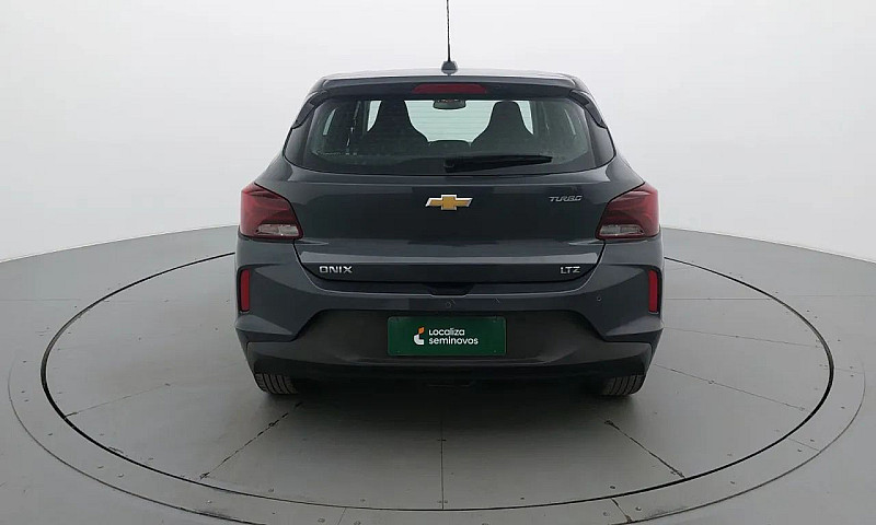 Chevrolet Onix Hatch...