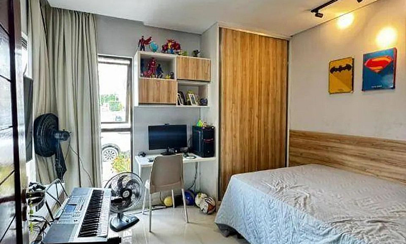 Casa Com 3 Dormitóri...