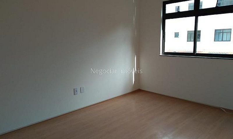 Apartamento Novo Com...