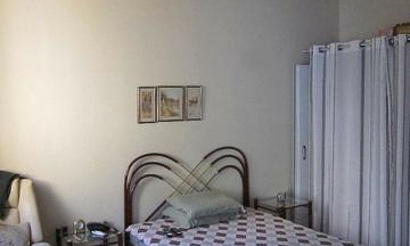 Casa No Jardim Emili...