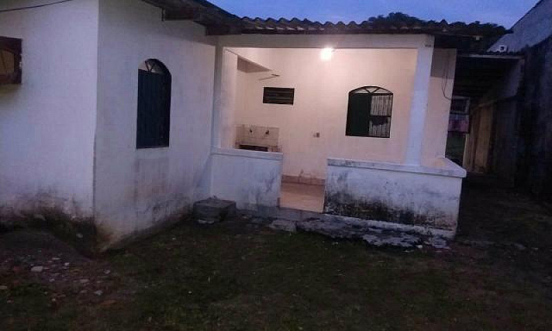 Aluga-Se Casa...