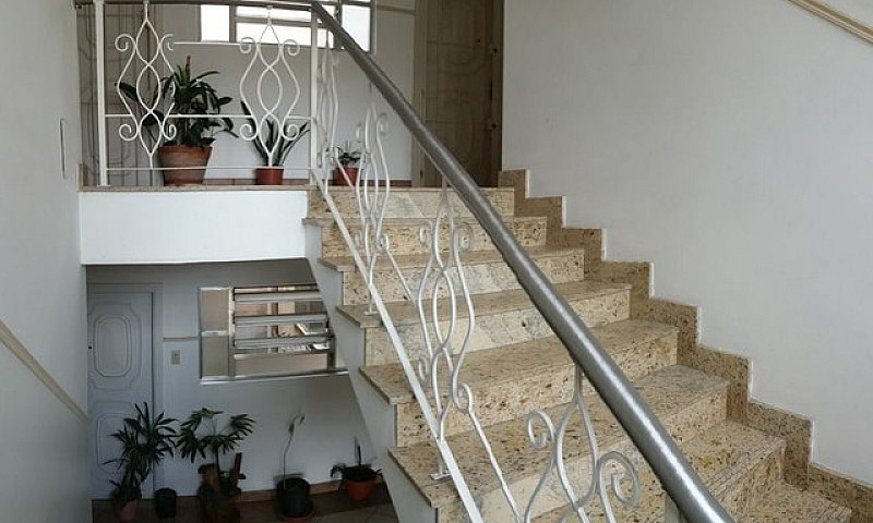 Residential / Aparta...