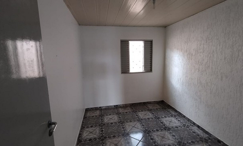 Casa Para Aluguel  C...