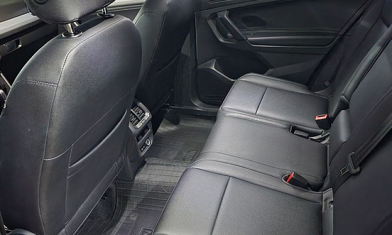 Tiguan Especial...