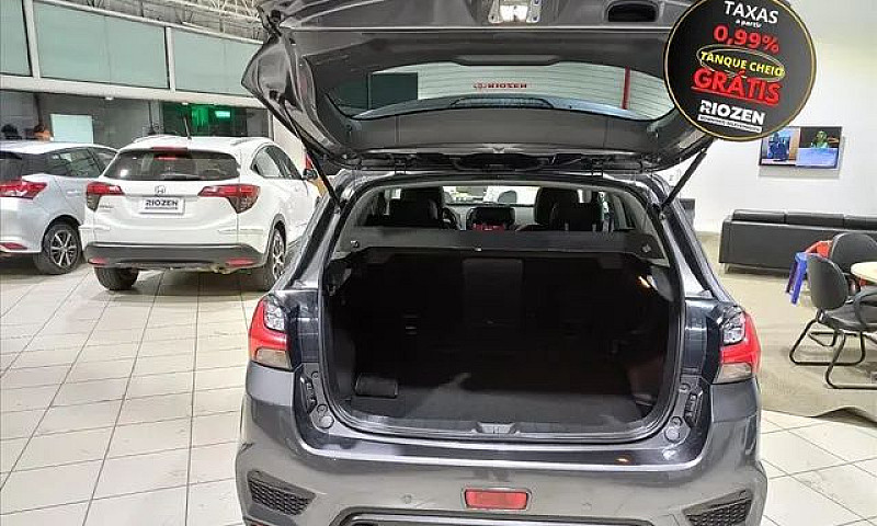 Mitsubishi Outlander...