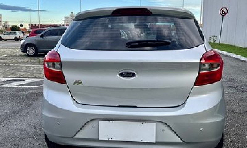 Ford Ka Se ...