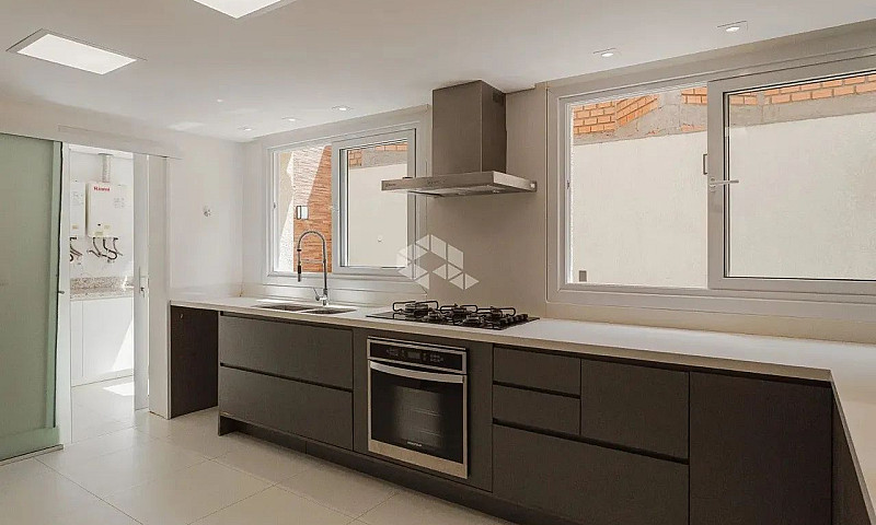 Belíssima Casa Em Co...