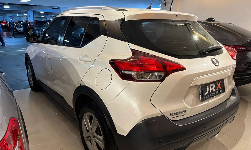 Nissan Kicks 2018 1....