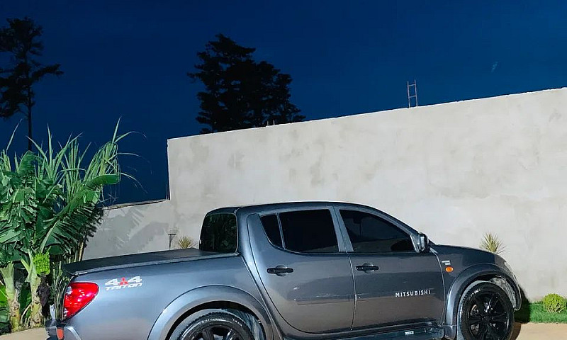 Mitsubishi L200 Trit...
