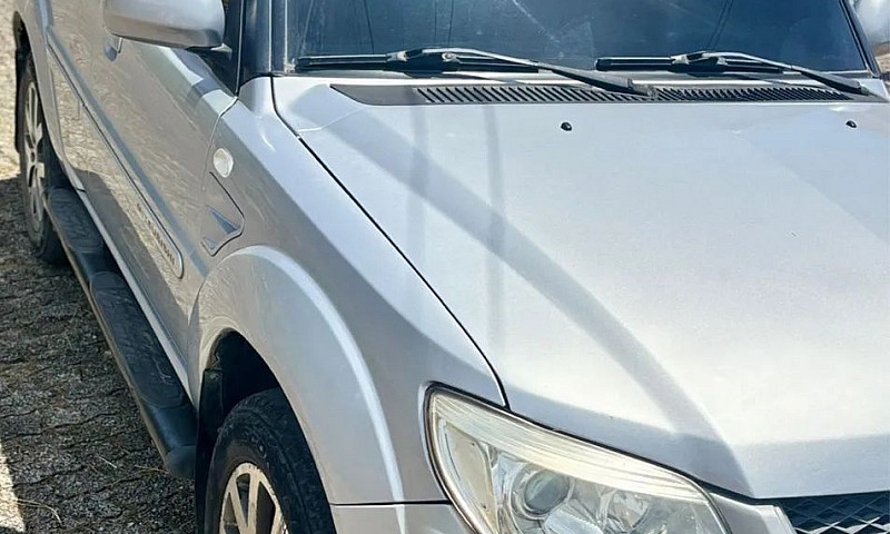 Mitsubishi Pajero Tr...
