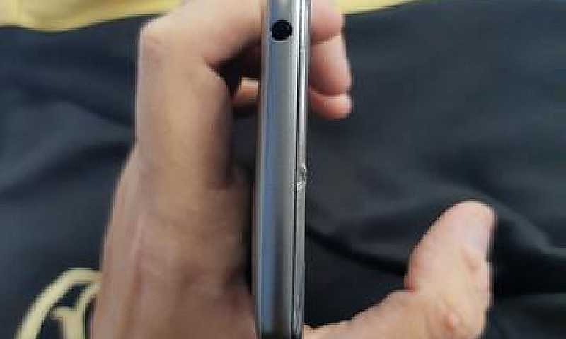 Moto G5 S Plus...