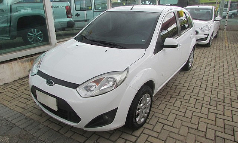 Ford Fiesta 1.6 4P...