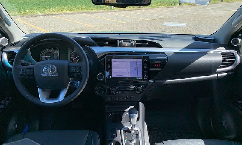 Toyota Hilux Srx 202...