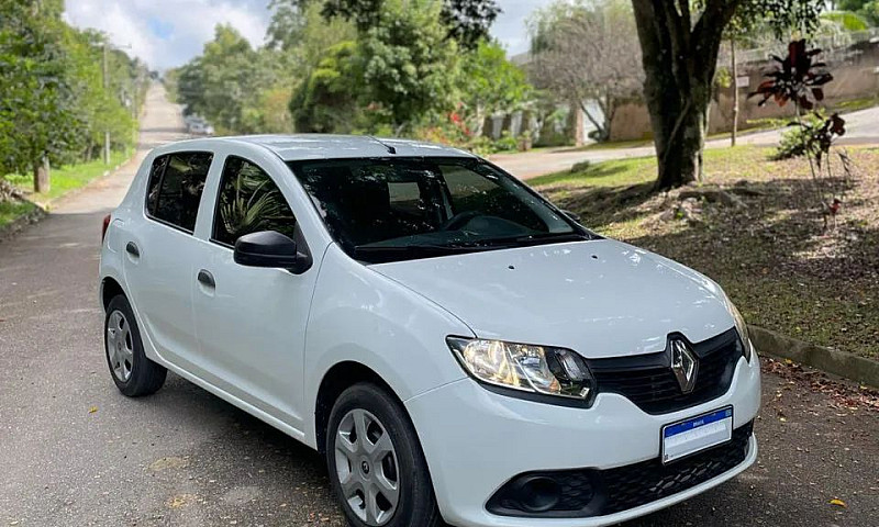 Renault Sandero Auth...