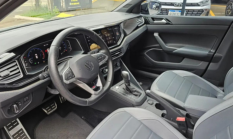 Volkswagen Nivus Hig...