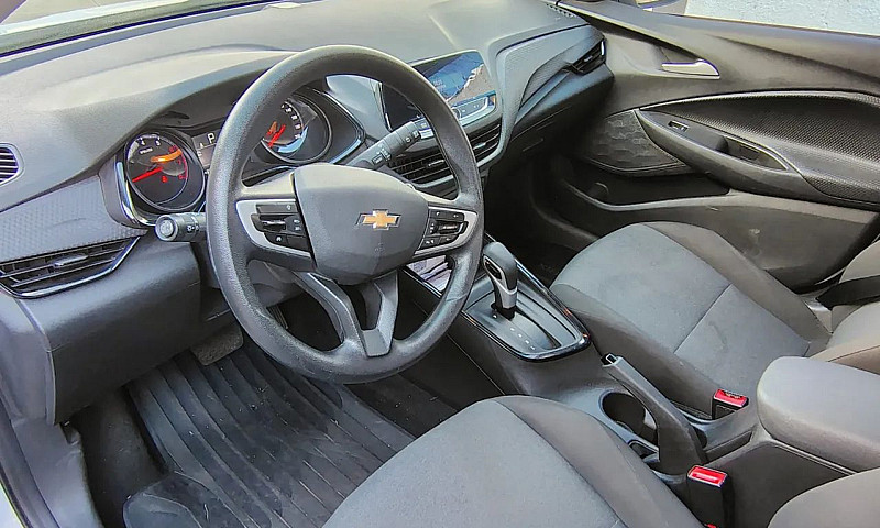 Chevrolet Onix Plus ...