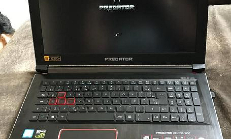 Notebook Predator He...